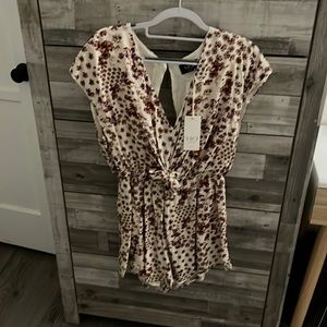 Vici M new with tags romper